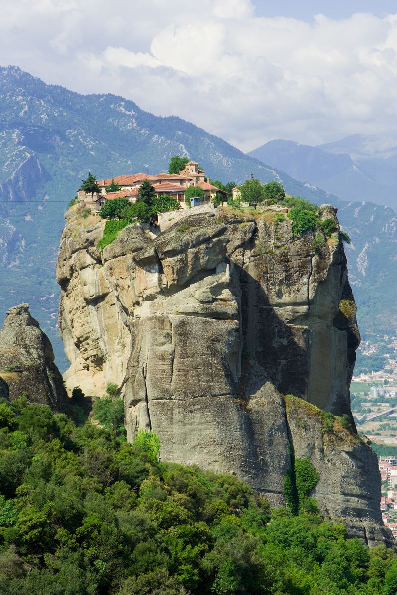 Full-Day Meteora Trip from Thessaloniki by Coach